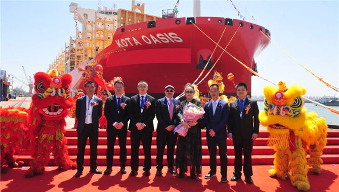 太平船务首制8200TEU LNG双燃料集装箱船在